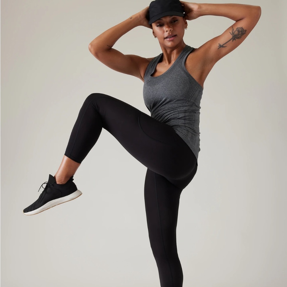NWT Athleta Momentum Heather Tank